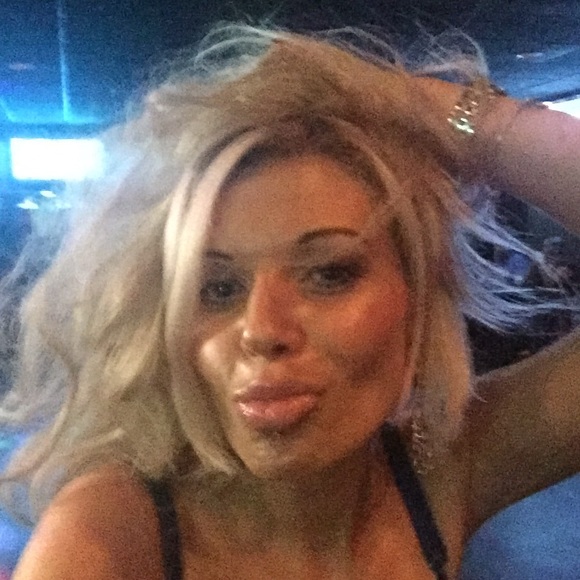 Meet your Posher, Ambrojia - Picture 3 of 7